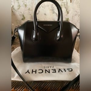 Givenchy Antigona Small Bag in Excellent Condition